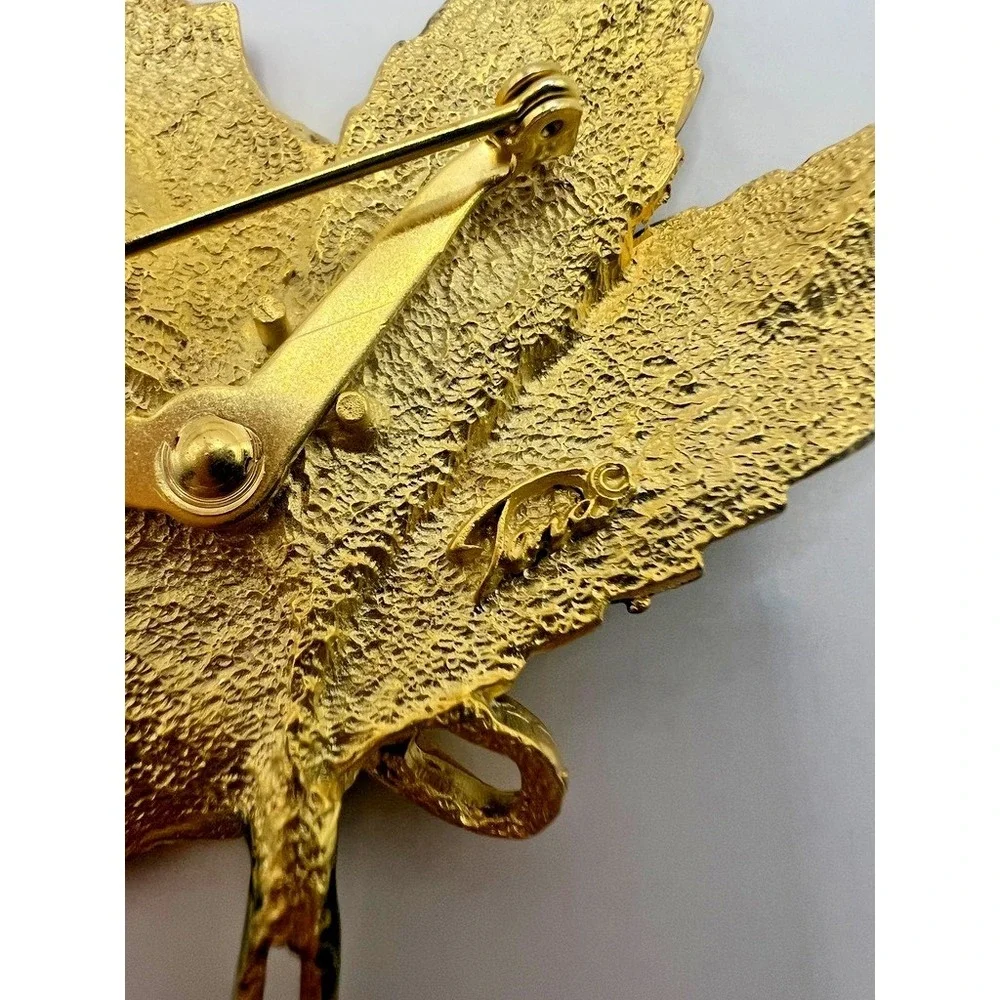 Vintage Tona Leaf Brooch Large 3